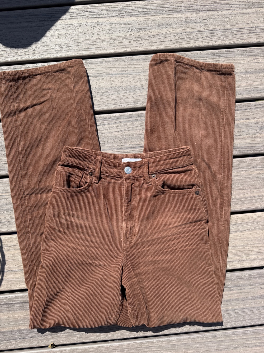Zara Women’s Corduroy Jeans in Brown